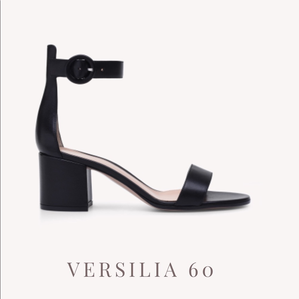 NWT Gianvito Rossi black leather heels, size 10